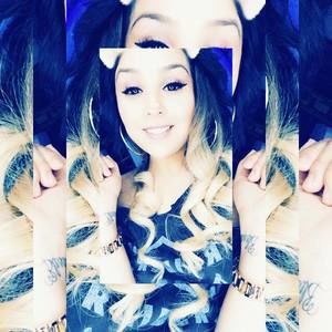 Meet your Posher, Lorraine